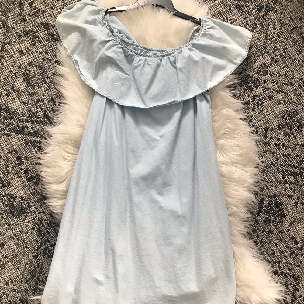 Off the shoulder lightweight faux denim dress 🦋